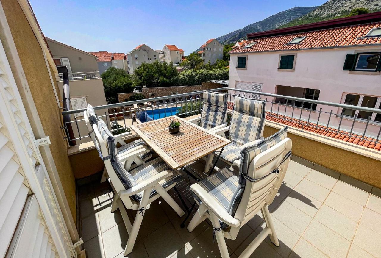 Perla Apartments Bol Exterior foto